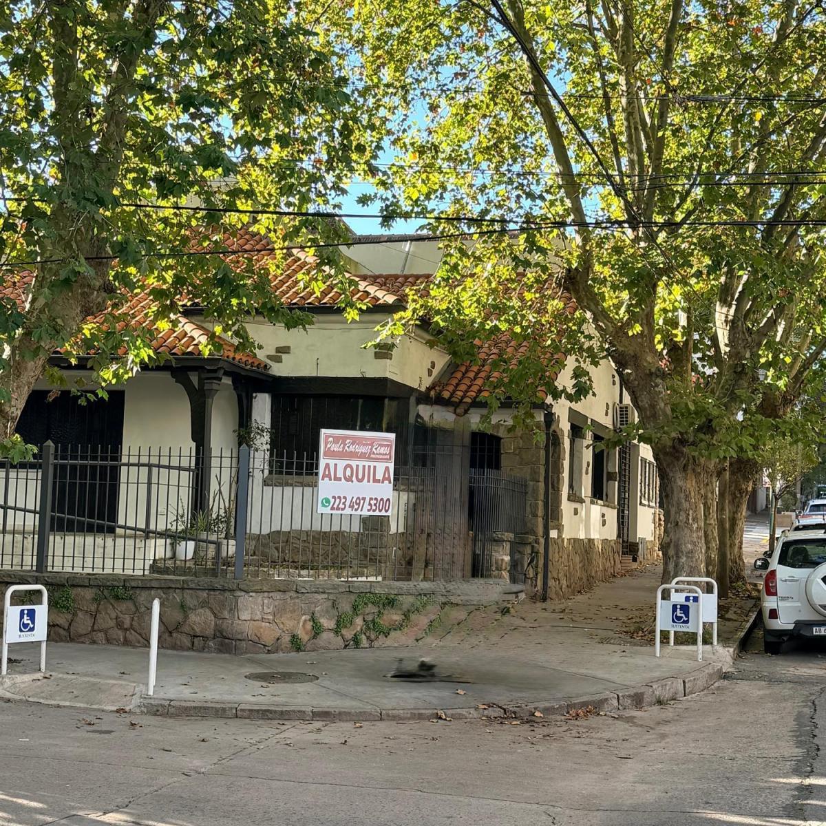 Alquiler comercial – alquiler 24 meses. Casa comercial en esquina – Olavarría y Falucho, GÜemes.