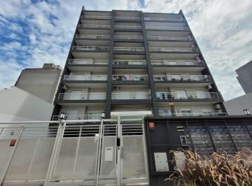 Departamento · 73m² · 3 Ambientes · 1 Cochera · Departamento de 3 Ambientes con Cochera Moron