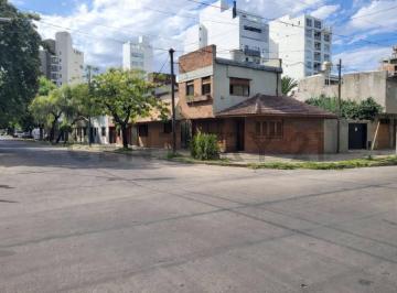 Casa · 175m² · 5 Ambientes · Casa de 3 Dorm. en Venta Zona Parque San Martin