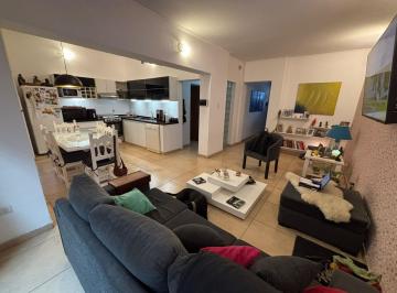 Casa · 185m² · 6 Ambientes · 2 Cocheras · Casa en Jorge Cura