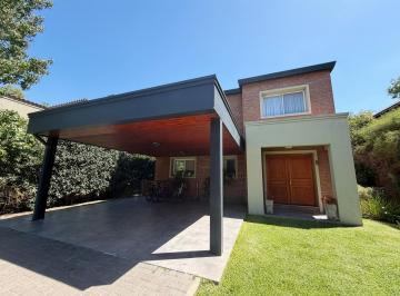Casa · 200m² · 6 Ambientes · 2 Cocheras · Venta Casa 4 Dorm. en Barrio Cerrado Los Pasos Piscina Parrillero
