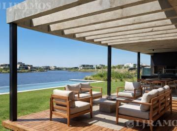 Casa · 286m² · 7 Ambientes · Casa Venta en Barrio Costas, Puertos / Escobar