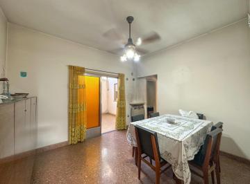 PH · 61m² · 3 Ambientes · PH en Venta y Alquiler en Lanus Oeste 3 Ambientes con Terraza y Patio