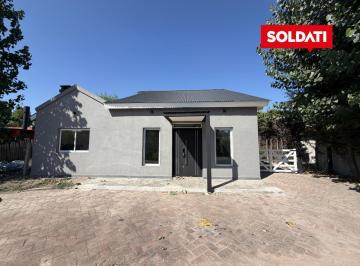 Casa · 160m² · 5 Ambientes · Casa en Venta en Acacias Blancas - Refaccionada - Lote Central