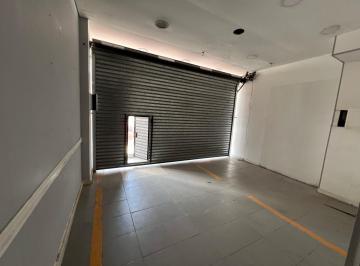 Local comercial · 165m² · 5 Ambientes · Local en Av Juan B. Justo