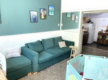 Casa · 98m² · 4 Ambientes · 2 Cocheras · Venta de Casa Amplio Lote – Juan María Gutiérrez