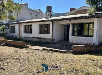 Casa · 284m² · 3 Dormitorios · 1 Cochera · Venta Casa Tres Cerritos