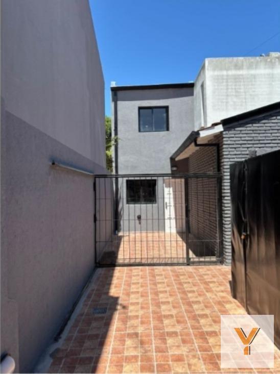 PH 2 amb, 40m² con cochera — Misiones entre Alvarado y Avellaneda