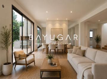 Casa · 147m² · 5 Ambientes · 4 Cocheras · Oportunidad - Casa en Venta en Medal Country Club - Pilar