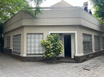 Casa · 130m² · 4 Ambientes · Casa en Banfield Oeste