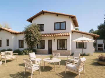 Casa · 194m² · 5 Ambientes · 4 Cocheras · Casa I Venta | 5 Ambientes I Lopez Camelo