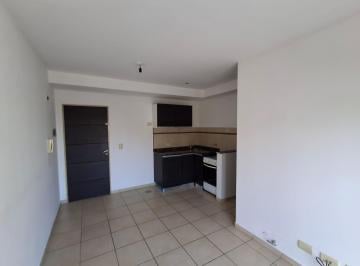 Departamento · 32m² · 2 Ambientes · Departamento 1 Dormitorio en Alquiler Ubicado en 3 de Febrero Al 3200