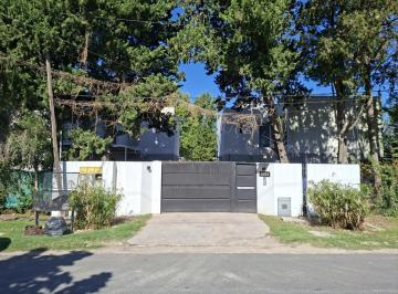 Departamento · 90m² · 4 Ambientes · 2 Cocheras · Dúplex en Gorina
