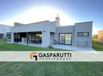 Casa · 152m² · 4 Ambientes · 4 Cocheras · Casa en Venta en San Matías con Pileta