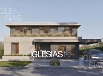 Casa · 298m² · 5 Ambientes · Casa en Venta en Carpinchos, Nordelta