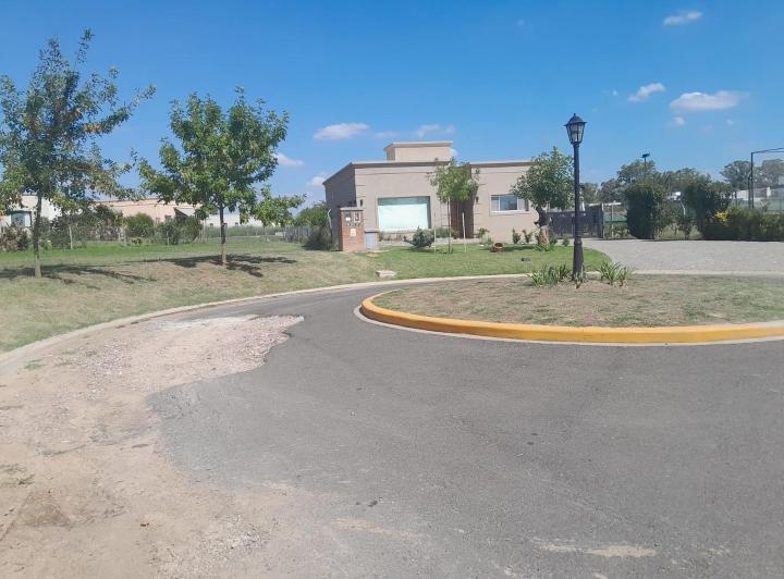 Terreno · 619m²