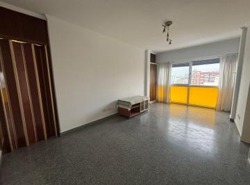 Departamento · 55m² · 3 Ambientes · Oportunidad Hermoso Departamento de 3 Ambientes en Venta - San Martin