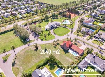 Terreno · 2040m² · Venta Terreno en San Marino (Funes Hills)