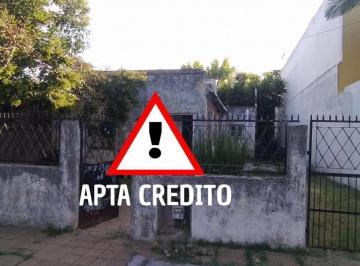Terreno · 80m² · Casa a Refaccionar/demoler. Excelente Ubicado en El Palomar