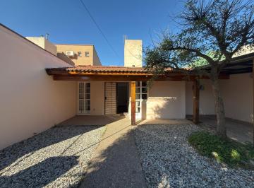 Casa · 96m² · 3 Ambientes · Casa en Zona Sur Apta Credito