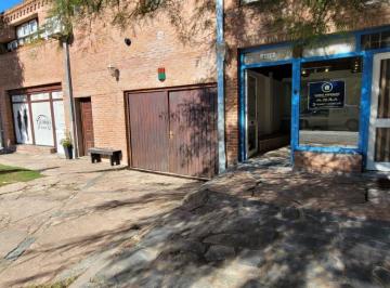 Local comercial · 100m² · 1 Cochera · Alquiler Anual - Local en Corvina y Shaw