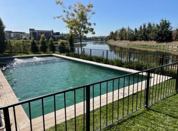Casa · 324m² · 5 Ambientes · 4 Cocheras · Exelente Casa Al Agua en Virazon Nordelta