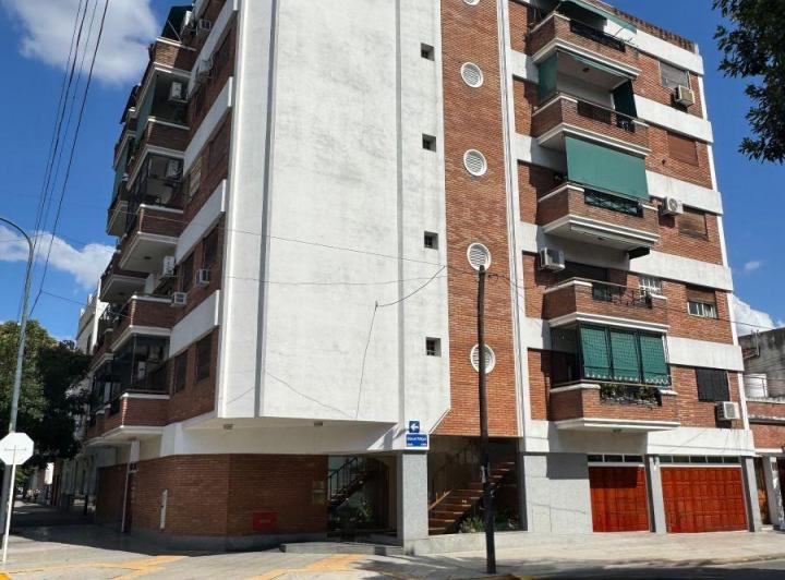 Departamento de 2 Ambientes C/ Balcon