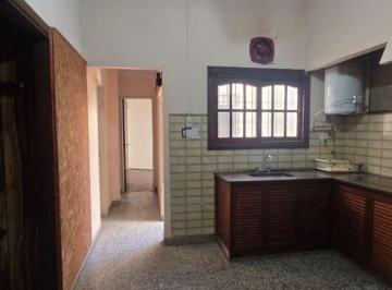 OMP-OMP-5169_2 · Venta en Block PH + 3 Amb C/2 Patios + Local Sin Expensas Caseros Centro