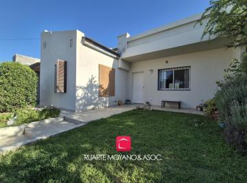Casa · 306m² · 10 Ambientes · 2 Cocheras · Casa en Venta | 4 Dorm. | Pileta | Bº Portales del Sol