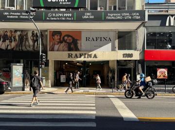 Local comercial · 270m² · 2 Ambientes · Santa Fe y Callao 9 X 22 m con Subsuelo