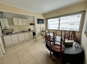 Departamento · 70m² · 3 Ambientes · Alquiler Estudiantes Varese 5 Personas