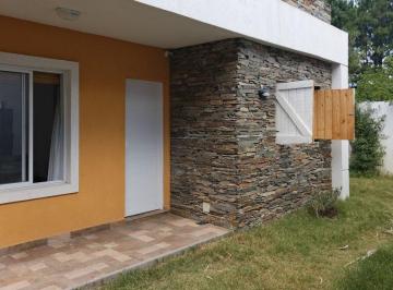FACHADA · Propiedad en Zona Residencial San Bernardo 💵u$s 57000