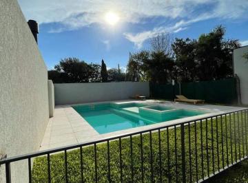 Casa · 115m² · 10 Ambientes · 2 Cocheras · Venta Duplex 3 Dorm. en Jardin Claret