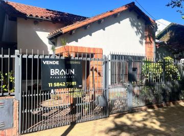 Casa de 5 ambientes, Vicente López · Hermoso Chalet a Cuadras de La Av Maipú