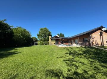 Casa · 150m² · 4 Ambientes · 2 Cocheras · Casa en Venta Diego Gaynor con 2 Lotes