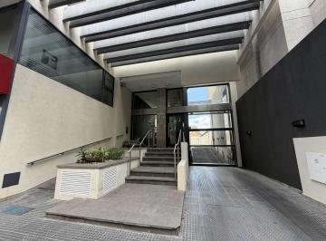 Departamento · 44m² · 2 Ambientes · Excelente Departamento 2 Ambientes en Pleno Centro de Lomas de Zamora. Opcional Cochera