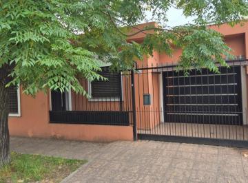 Casa · 174m² · 4 Ambientes · 3 Cocheras · Venta Casa Cuatro Ambientes Bella Vista San Miguel