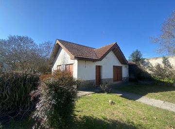 Casa de 4 ambientes, La Plata · Casa en Venta - 168bis E/ 518 y 519, Melchor Romero