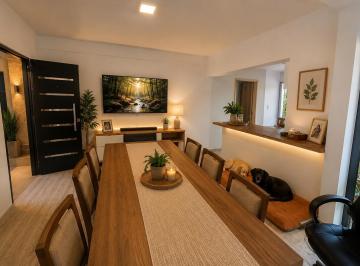 Casa · 100m² · 4 Ambientes · Venta - Casa de Dos Dorm. y Patio con Terraza en Rosario