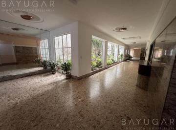 Departamento · 90m² · 3 Ambientes · Venta Departamento - Av Rivadavia 2600 - Último Piso