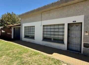Casa de 3 ambientes, Berazategui · Casa en Venta con Excelente Ubicacion Apta Credito