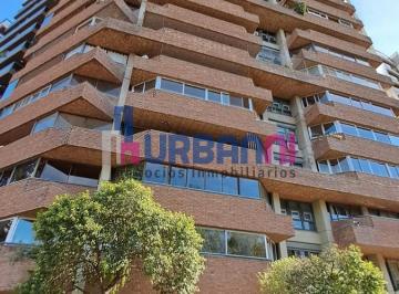 Departamento · 220m² · 6 Ambientes · 1 Cochera · Semipiso en Av Lugones - Apto Crédito
