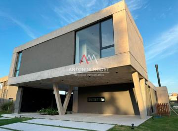 AMN-AMN-3932_2 · Casa en Venta en Pilara - La Calesa
