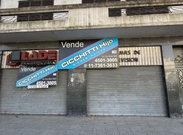 Terreno , Monte Castro · Excelente Lote de 10x30. Zonificacion Usam. Pb + 5 Pisos + 2 Retiros y Cocheras.