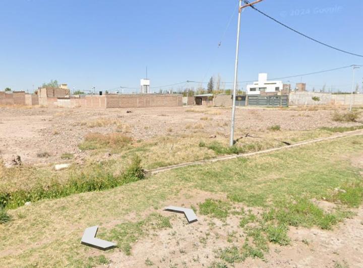 Terreno · 2200m²