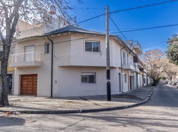 Casa · 118m² · 5 Ambientes · 1 Cochera · Casa en Venta/alquiler de 3 Dorm. y Cochera. Rosario Barrio Bella Vista - Pje Suarez Al 3900