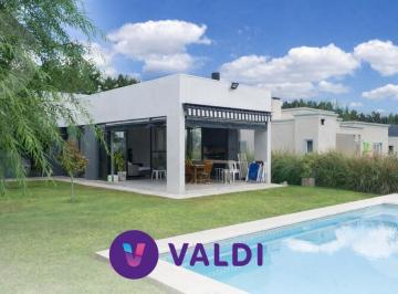Casa · 140m² · 4 Ambientes · 2 Cocheras · Casa en Venta - Canning, Barrio Santa Inés
