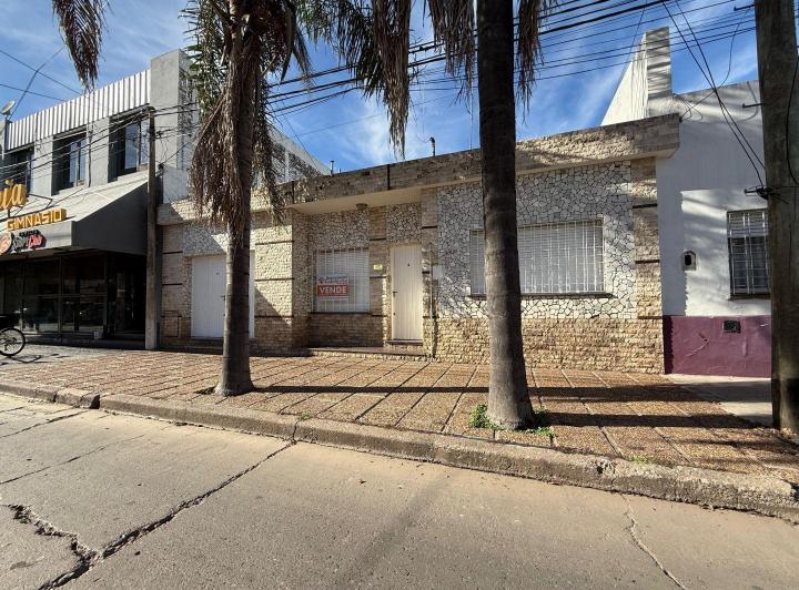 Casa · 110m² · 3 Ambientes · 2 Cocheras