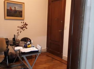 Departamento · 80m² · 4 Ambientes · Departamento en Alquiler - 3 Dorm. 3 Baños - Microcentro