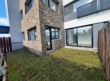 Jardin trasero · Venta Departamento 3 Ambientes con Dependencia y Jardin en Vilago Puerto Escondido - Nordelta